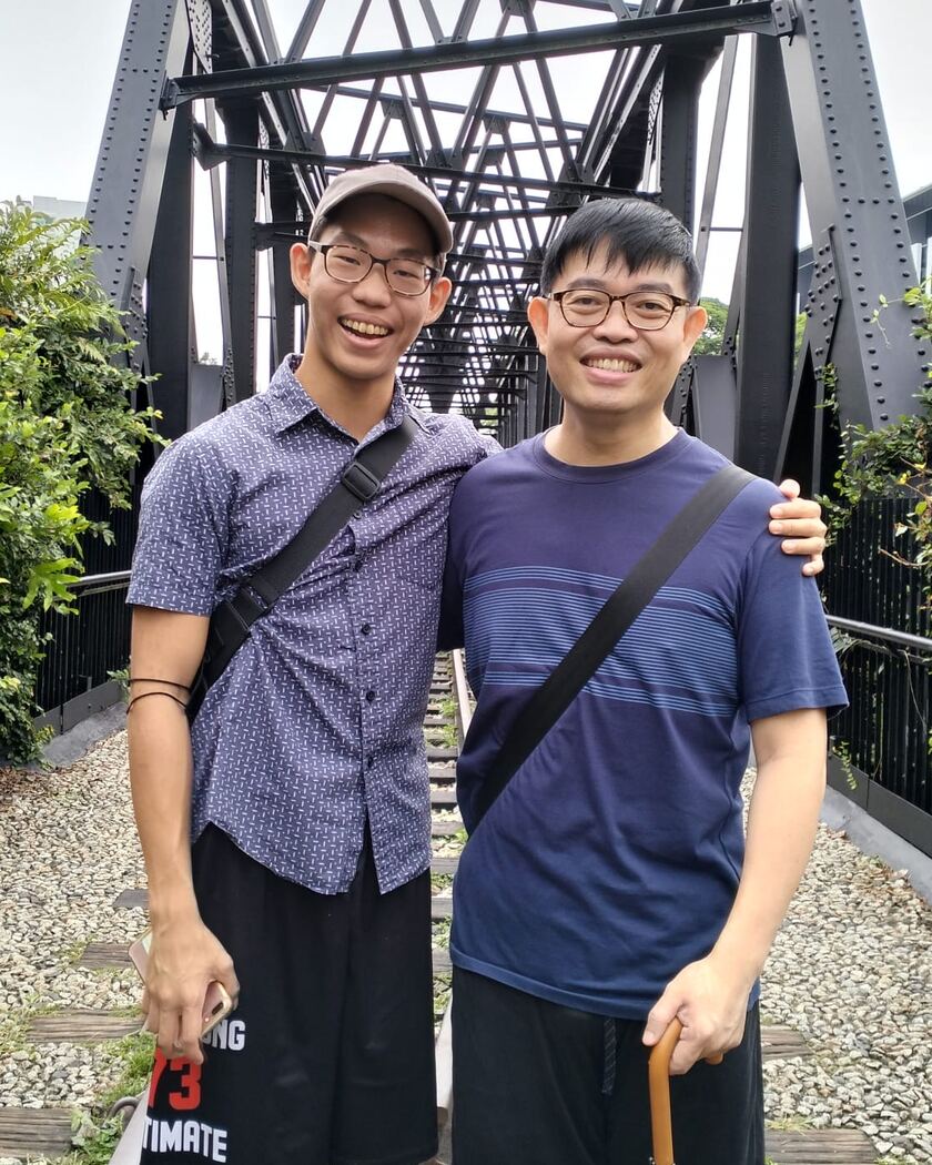 Kayhng with his father, Kai Hock
